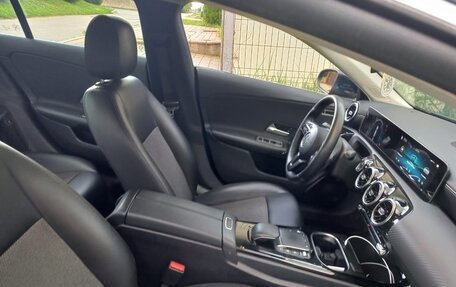 Mercedes-Benz CLA, 2020 год, 2 800 000 рублей, 13 фотография