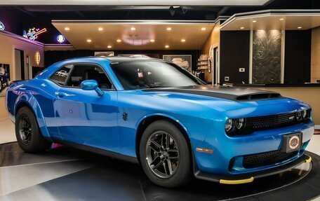 Dodge Challenger III рестайлинг 2, 2023 год, 27 960 000 рублей, 4 фотография