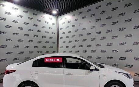 KIA Rio IV, 2017 год, 1 195 900 рублей, 9 фотография