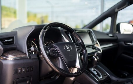 Toyota Alphard III, 2018 год, 4 149 000 рублей, 10 фотография