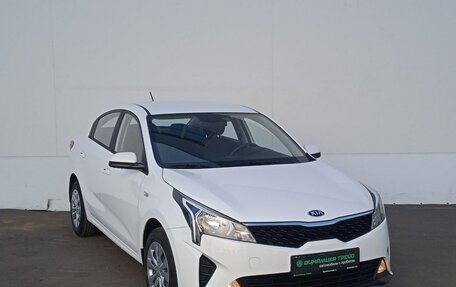 KIA Rio IV, 2021 год, 1 770 000 рублей, 3 фотография