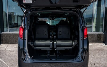 Toyota Alphard III, 2018 год, 4 149 000 рублей, 33 фотография
