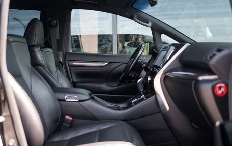 Toyota Alphard III, 2018 год, 4 149 000 рублей, 26 фотография