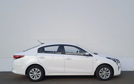 KIA Rio IV, 2021 год, 1 770 000 рублей, 5 фотография