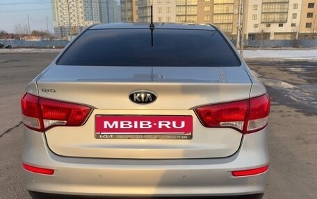 KIA Rio III рестайлинг, 2016 год, 1 000 000 рублей, 16 фотография