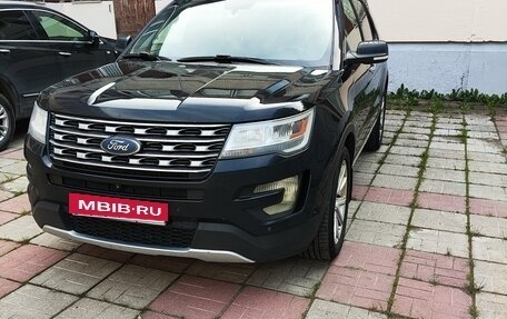 Ford Explorer VI, 2016 год, 1 995 000 рублей, 2 фотография