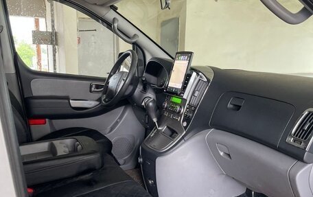 Hyundai Grand Starex Grand Starex I рестайлинг 2, 2009 год, 1 200 000 рублей, 3 фотография
