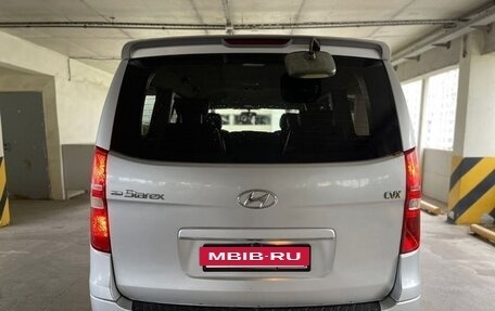 Hyundai Grand Starex Grand Starex I рестайлинг 2, 2009 год, 1 200 000 рублей, 9 фотография