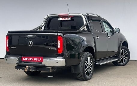 Mercedes-Benz X-Класс I, 2018 год, 2 800 000 рублей, 7 фотография