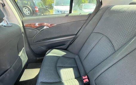 Mercedes-Benz E-Класс, 2004 год, 950 000 рублей, 6 фотография