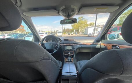 Mercedes-Benz E-Класс, 2004 год, 950 000 рублей, 10 фотография