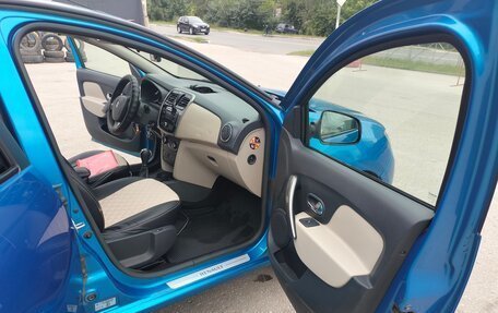 Renault Logan II, 2015 год, 750 000 рублей, 6 фотография