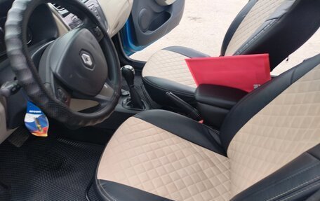 Renault Logan II, 2015 год, 750 000 рублей, 10 фотография