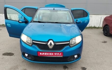 Renault Logan II, 2015 год, 750 000 рублей, 32 фотография