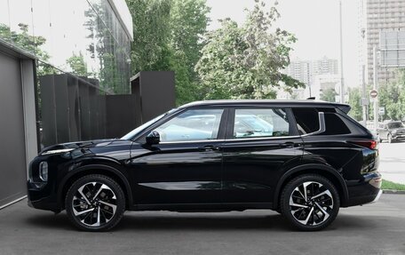 Mitsubishi Outlander, 2022 год, 3 600 000 рублей, 9 фотография