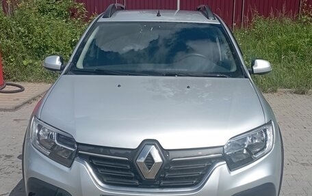 Renault Sandero II рестайлинг, 2019 год, 1 240 000 рублей, 1 фотография