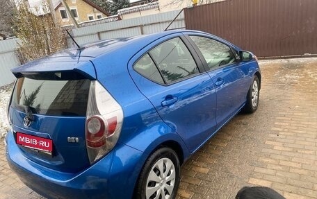 Toyota Prius c I, 2012 год, 1 400 000 рублей, 8 фотография