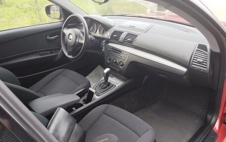 BMW 1 серия, 2011 год, 750 000 рублей, 6 фотография