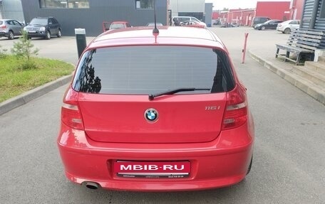 BMW 1 серия, 2011 год, 750 000 рублей, 4 фотография