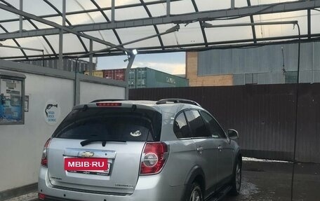 Chevrolet Captiva I, 2011 год, 700 000 рублей, 3 фотография