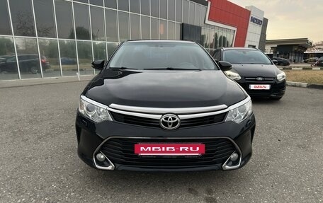 Toyota Camry, 2016 год, 2 100 000 рублей, 3 фотография