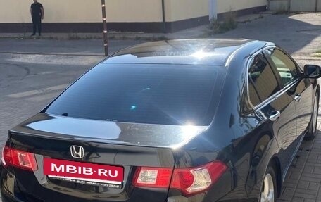 Honda Accord VIII рестайлинг, 2010 год, 1 000 000 рублей, 8 фотография