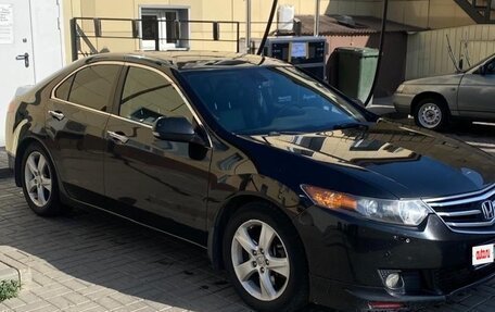 Honda Accord VIII рестайлинг, 2010 год, 1 000 000 рублей, 10 фотография