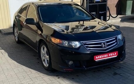 Honda Accord VIII рестайлинг, 2010 год, 1 000 000 рублей, 4 фотография