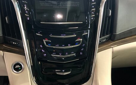Cadillac Escalade IV, 2018 год, 4 690 000 рублей, 7 фотография