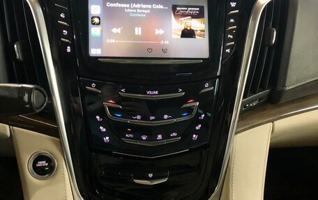 Cadillac Escalade IV, 2018 год, 4 690 000 рублей, 9 фотография