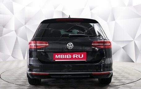 Volkswagen Passat B8 рестайлинг, 2018 год, 2 195 000 рублей, 4 фотография