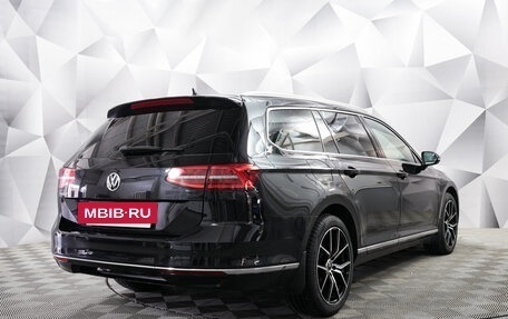 Volkswagen Passat B8 рестайлинг, 2018 год, 2 195 000 рублей, 5 фотография