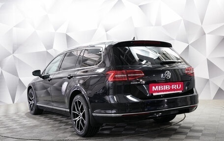 Volkswagen Passat B8 рестайлинг, 2018 год, 2 195 000 рублей, 3 фотография