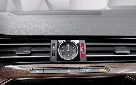Volkswagen Passat B8 рестайлинг, 2018 год, 2 195 000 рублей, 19 фотография