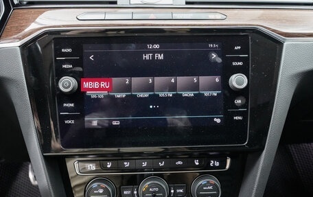 Volkswagen Passat B8 рестайлинг, 2018 год, 2 195 000 рублей, 18 фотография