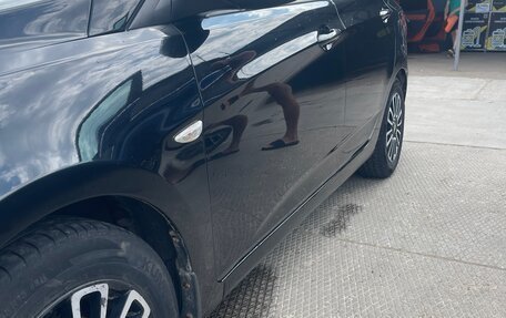 Hyundai Solaris II рестайлинг, 2011 год, 665 000 рублей, 3 фотография