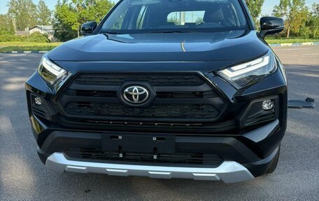 Toyota RAV4, 2025 год, 3 890 000 рублей, 6 фотография