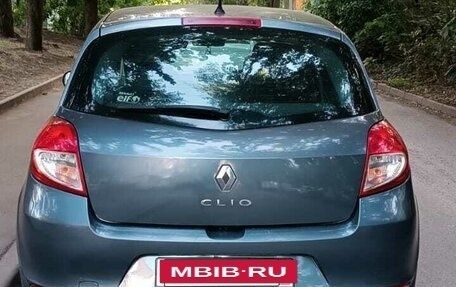 Renault Clio III, 2010 год, 560 000 рублей, 2 фотография