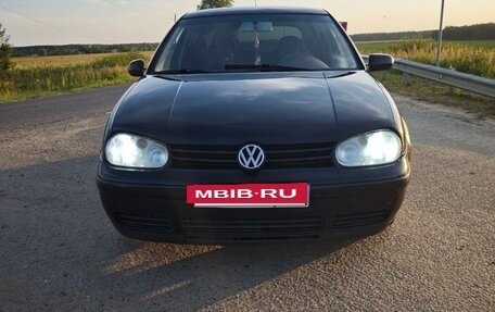 Volkswagen Golf IV, 1999 год, 330 000 рублей, 2 фотография