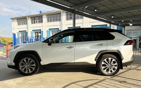 Toyota RAV4, 2019 год, 3 199 000 рублей, 2 фотография