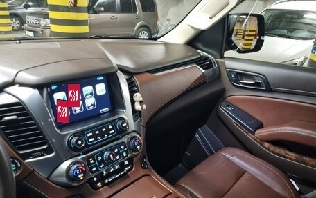 Chevrolet Tahoe IV, 2016 год, 4 300 000 рублей, 3 фотография