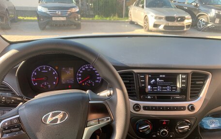 Hyundai Solaris II рестайлинг, 2018 год, 1 060 000 рублей, 10 фотография