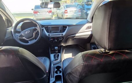 Hyundai Solaris II рестайлинг, 2018 год, 1 060 000 рублей, 9 фотография