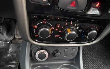 Renault Duster I рестайлинг, 2014 год, 890 000 рублей, 18 фотография