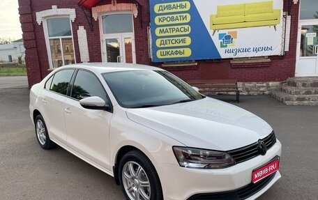 Volkswagen Jetta VI, 2013 год, 869 000 рублей, 1 фотография
