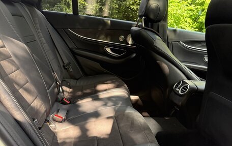 Mercedes-Benz E-Класс, 2017 год, 3 700 000 рублей, 7 фотография