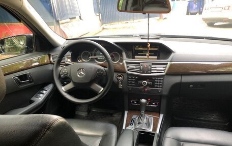 Mercedes-Benz E-Класс, 2010 год, 1 450 000 рублей, 10 фотография