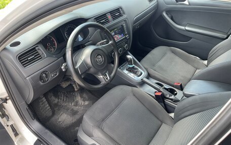 Volkswagen Jetta VI, 2013 год, 869 000 рублей, 10 фотография