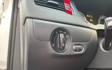 Volkswagen Jetta VI, 2013 год, 869 000 рублей, 12 фотография