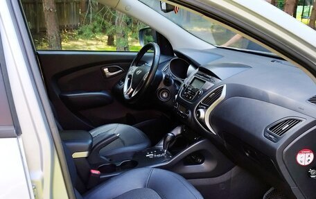Hyundai ix35 I рестайлинг, 2011 год, 1 200 000 рублей, 14 фотография